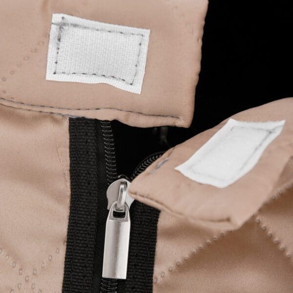 A close up of a zipper on a Valerian Portable Sauna.